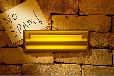 《使命召唤：战区》玩家：挂太多 内核反作弊无所谓